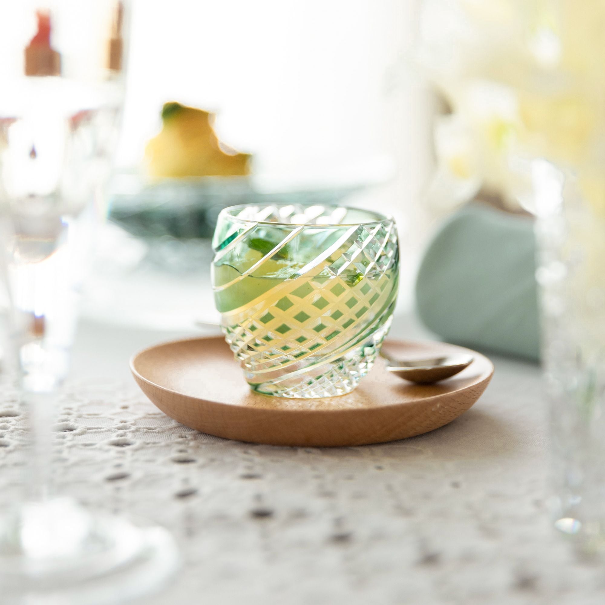  Ly pha lê sake Edo Kiriko “Fish scales strip" 80ml màu xanh lá | Kagami Crystal T535 - 2044-CGR 