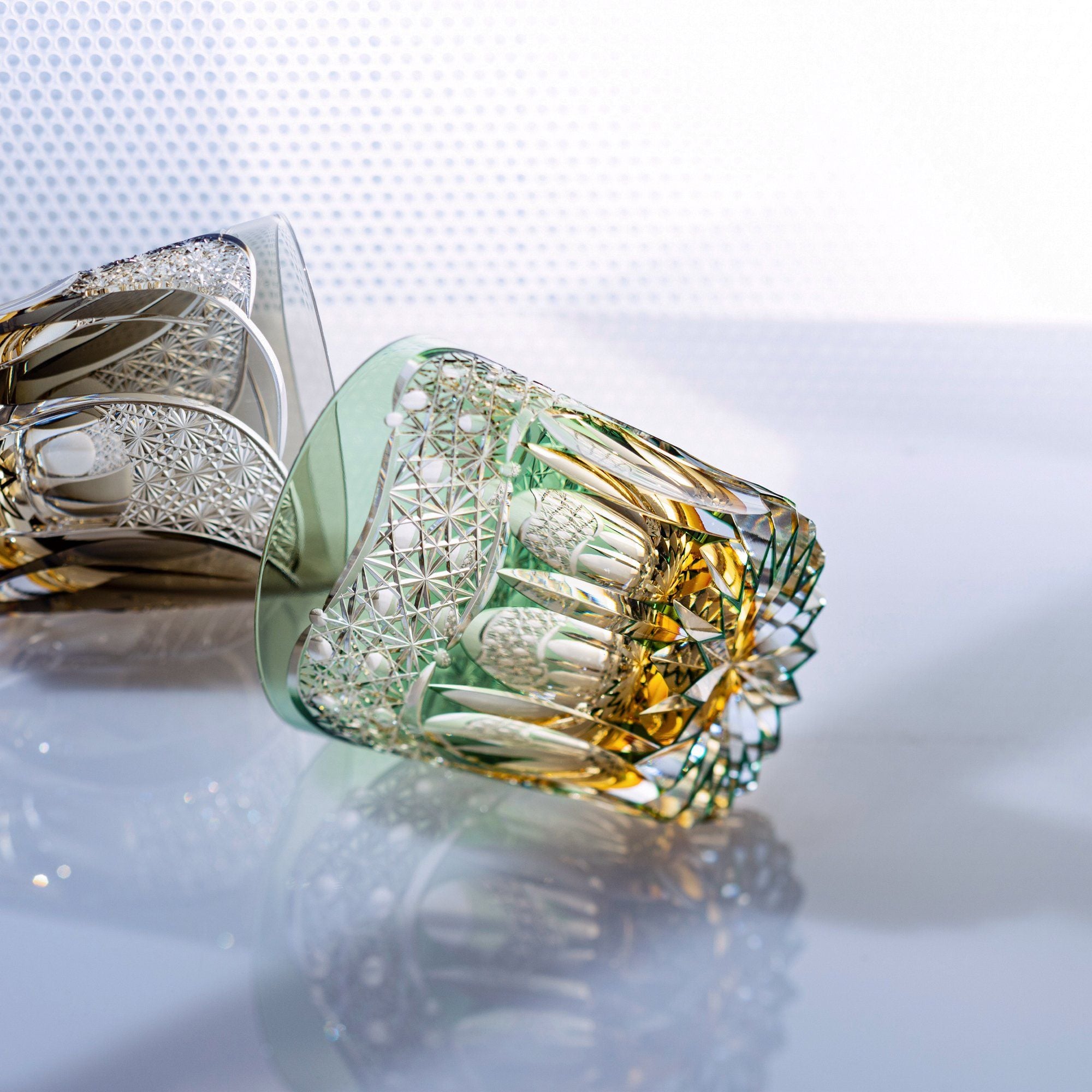  Ly pha lê rock glass họa tiết Edo Kiriko (Gyoukou) 320ml màu xanh lá được chế tác bởi nghệ nhân Satoshi Nabetani | Kagami Crystal T755 - 2971-WUG 