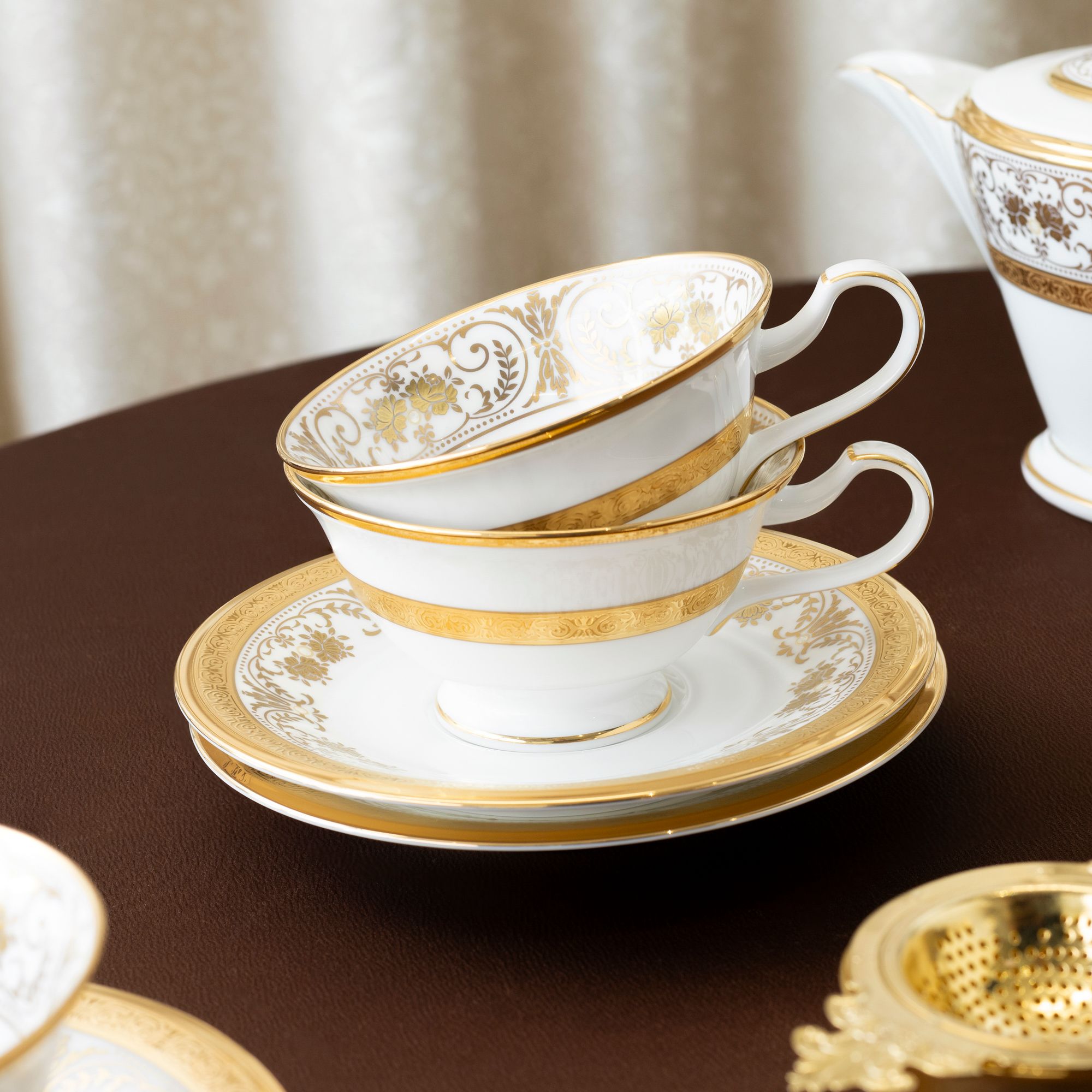  Bộ ấm chén trà (ấm 1.440ml, chén loe 220ml) 13 món sứ xương Nhật Bản | Georgian Palace 4858J - T014L 