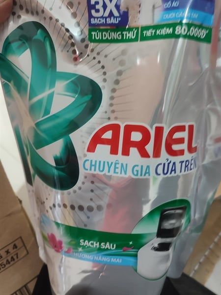 P&G_ARIEL_ Nước Giặt Cửa Trên Sạch Sâu Hương Nắng Mai 2,65L