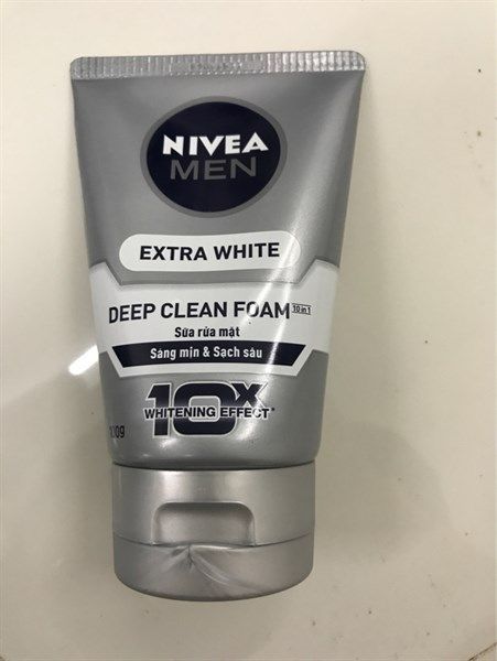 NI_Nivea_Sữa Rửa Mặt Men Extra White Giúp Sáng Da 100g