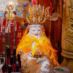 Mão cho tượng ông Thần Tài / Thần Phát / Thần Tiền - Đỏ / Vàng (đủ size) Decor Decor Phòng Trang Trí Nhà Trang Trí