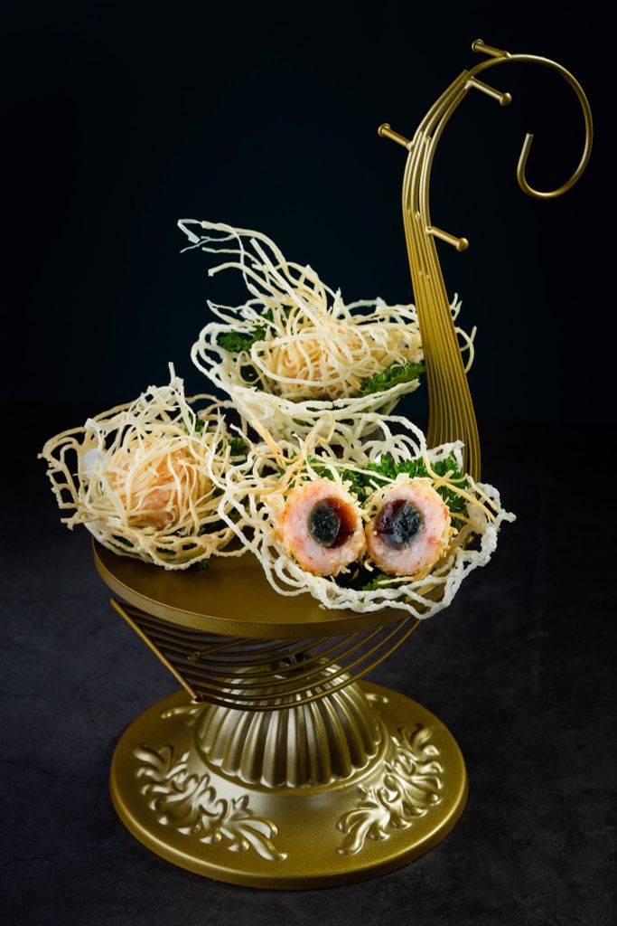  Bách hoa trứng bách thảo/龍鬚皮蛋球 / Deep-fried shrimp cake w/ 1,000 yr egg (cái/pc) 