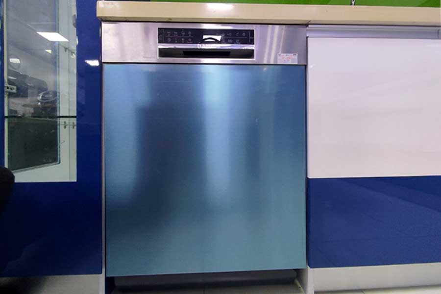 Máy rửa bộ bát đĩa bán âm loại 14 bộ Bosch SMU6ECS57E