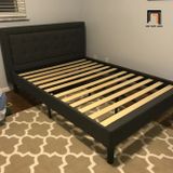  Giường ngủ kiểu dáng sang trọng GN3 Pinheiro màu trắng kem 