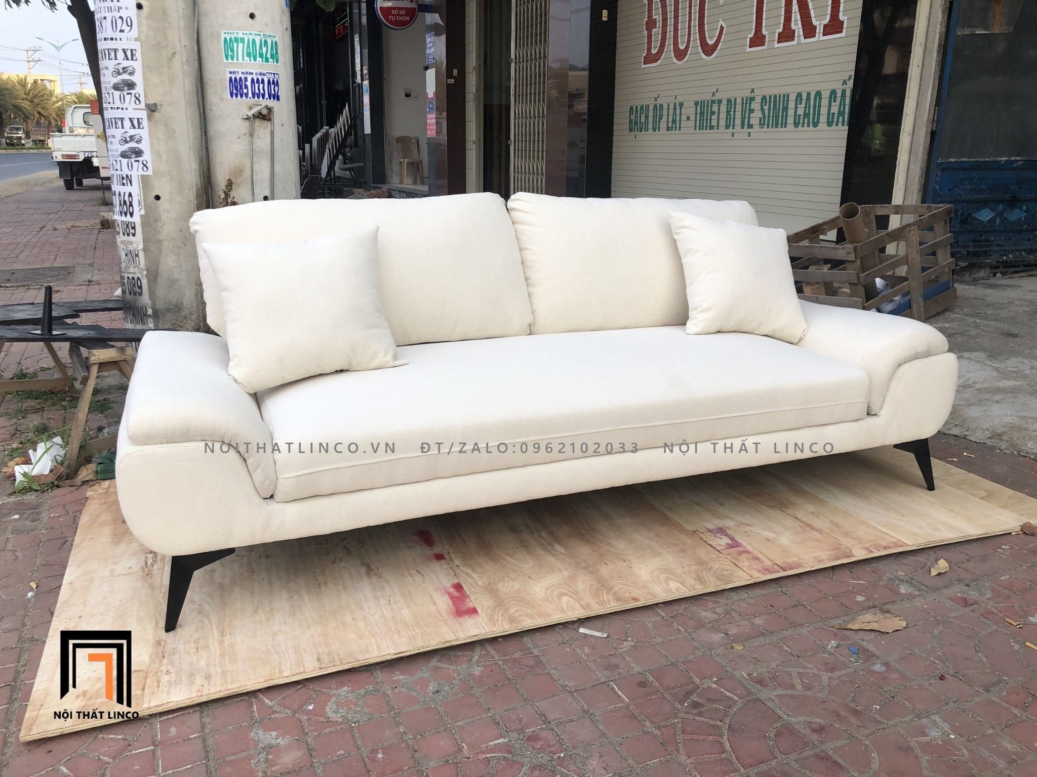  Ghế sofa băng dài 2m1 BT60 Creamy màu trắng kem sang trọng 
