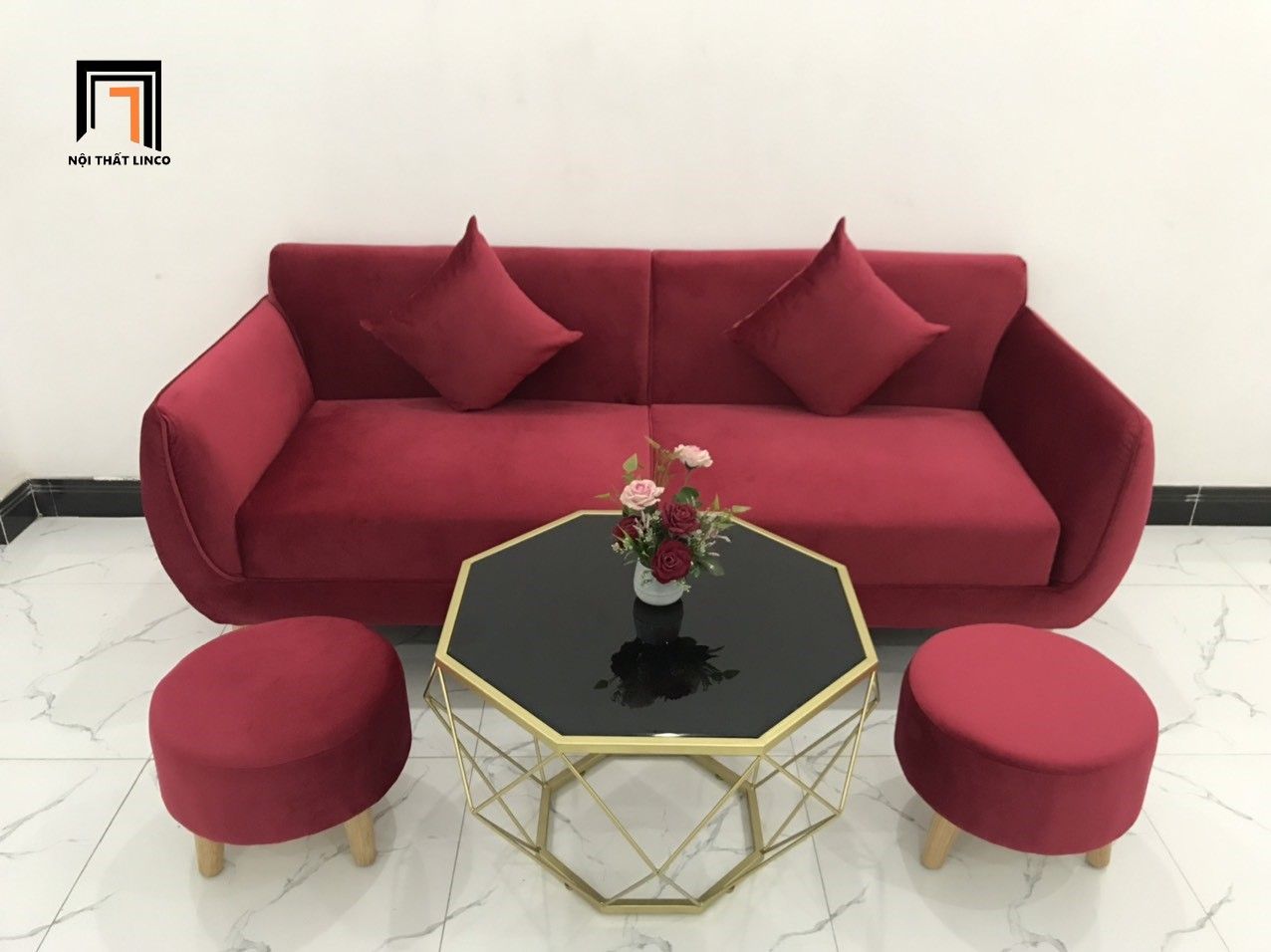  Ghế sofa văng dài 1m9 màu đỏ đô vải nhung cho không gian nhỏ 