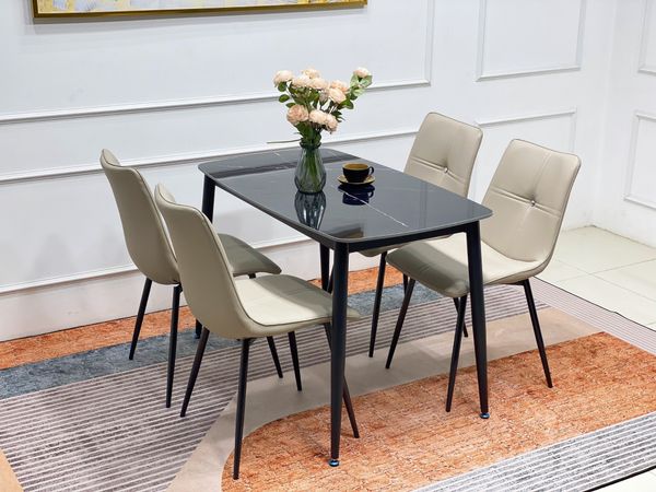 bộ bàn ăn đá ceramic 4 chỗ ngồi