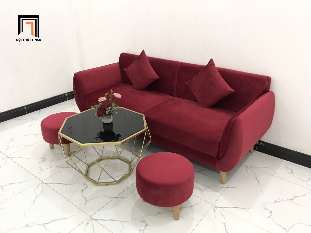  Ghế sofa văng dài 1m9 màu đỏ đô vải nhung cho không gian nhỏ 