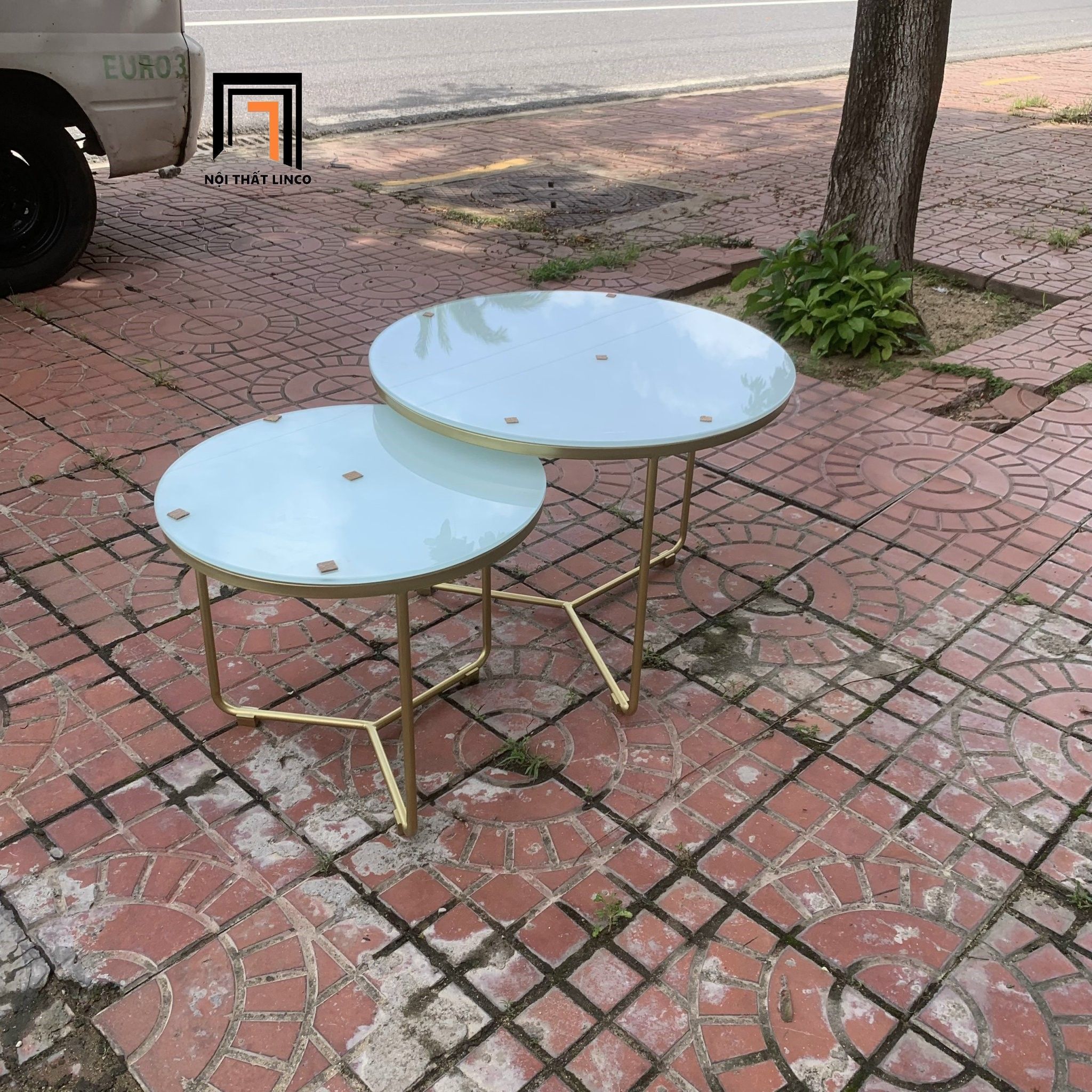  Cặp 2 bàn tròn kính cường lực BTPK6 Badil khung chân sắt vàng 