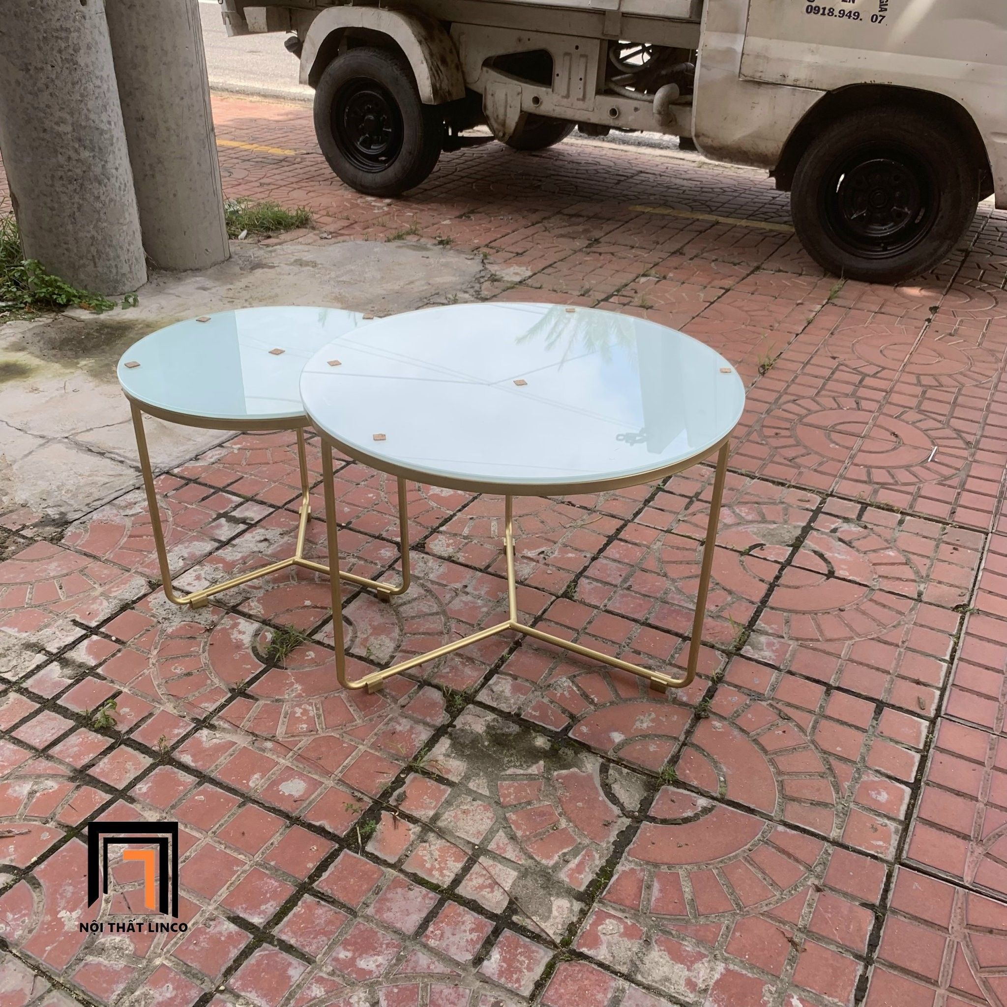  Cặp 2 bàn tròn kính cường lực BTPK6 Badil khung chân sắt vàng 