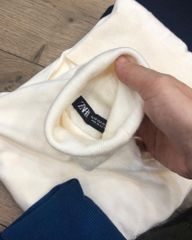ÁO ZARA DỆT KIM CỔ CAO