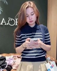 ÁO LEN WHOAU CÓ CỔ SỌC NGANG