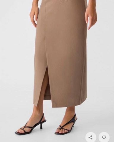 CHÂN VÁY STRADIVARIUS FREESIZE