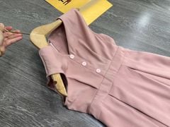 ĐẦM TOMMY HỒNG SÁT NÁCH
