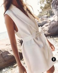 ĐẦM ZARA TRẮNG CỔ VEST