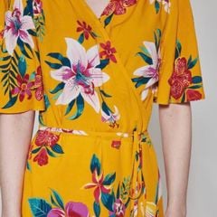 ĐẦM BYUS WEAR VÀNG BÔNG CỔ TIM