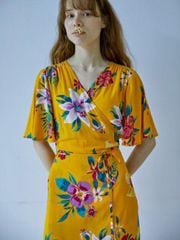 ĐẦM BYUS WEAR VÀNG BÔNG CỔ TIM