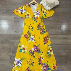 ĐẦM BYUS WEAR VÀNG BÔNG CỔ TIM