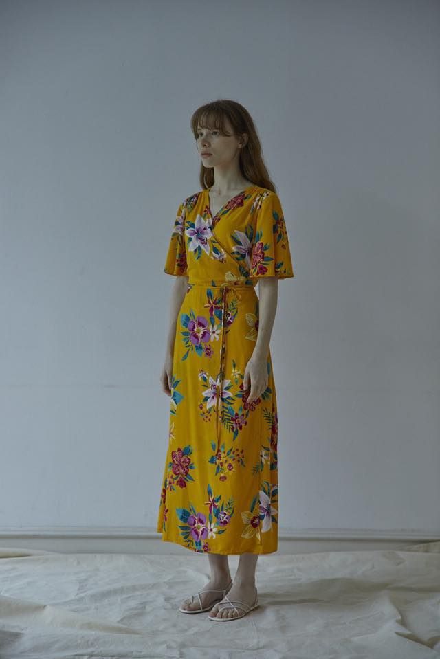 ĐẦM BYUS WEAR VÀNG BÔNG CỔ TIM