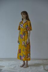 ĐẦM BYUS WEAR VÀNG BÔNG CỔ TIM