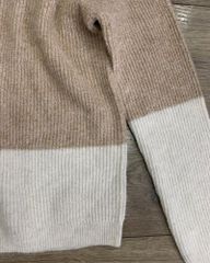 ÁO LEN VERO MODA GÂN CỔ TRÒN PHỐI MÀU