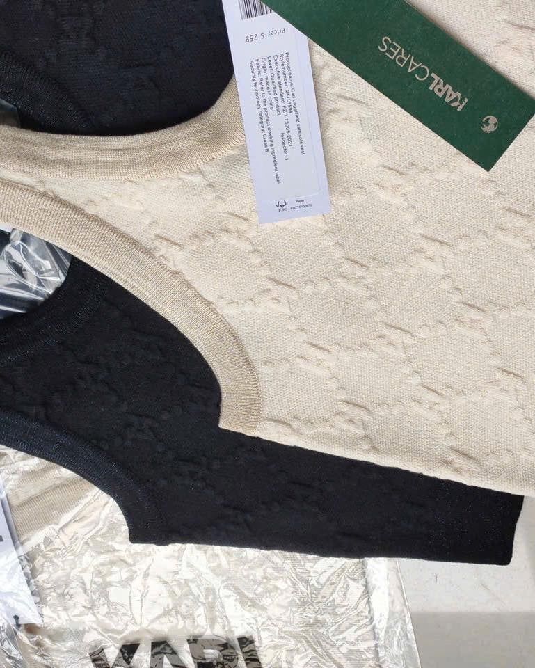ÁO CROPTOP 3 LỖ KARL