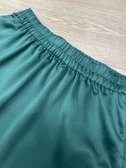 CHÂN VÁY LỤA GAP