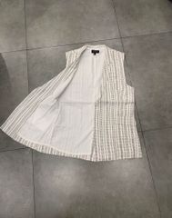 Khoác TOPSHOP sát nách