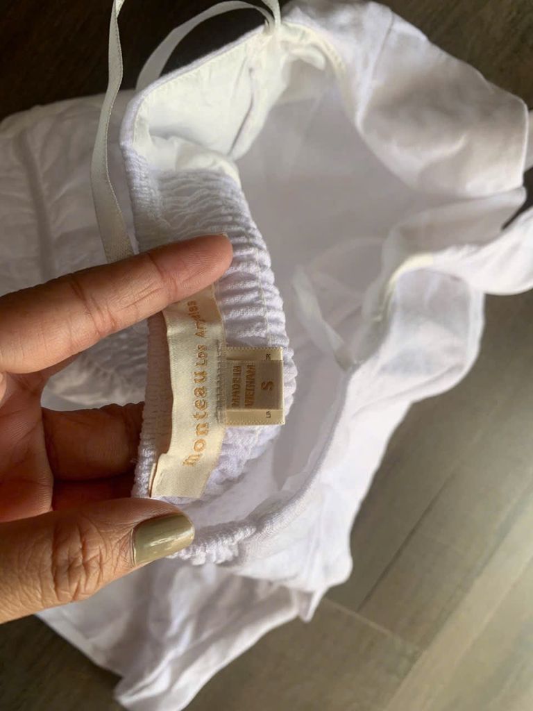 ÁO YẾM MONTEAU TRẮNG