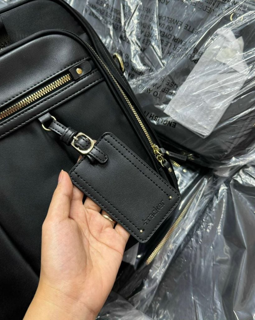 CẶP CÔNG SỞ TRACKER ĐEN