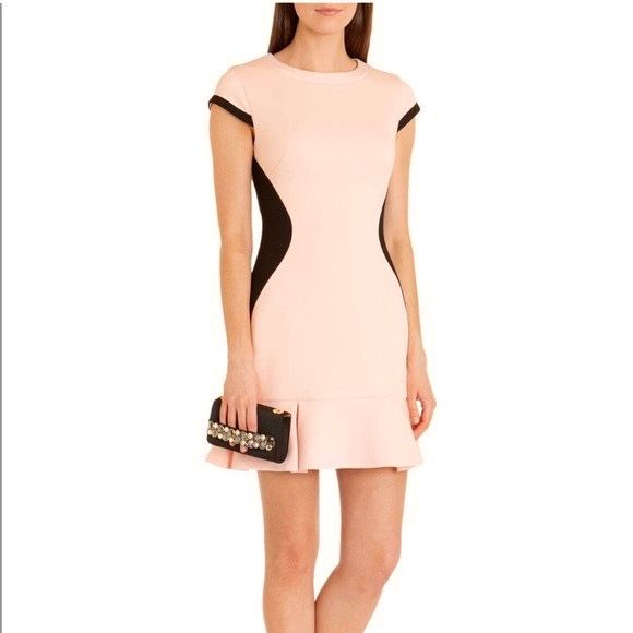 ĐẦM TED BAKER HỒNG PHỐI ĐEN