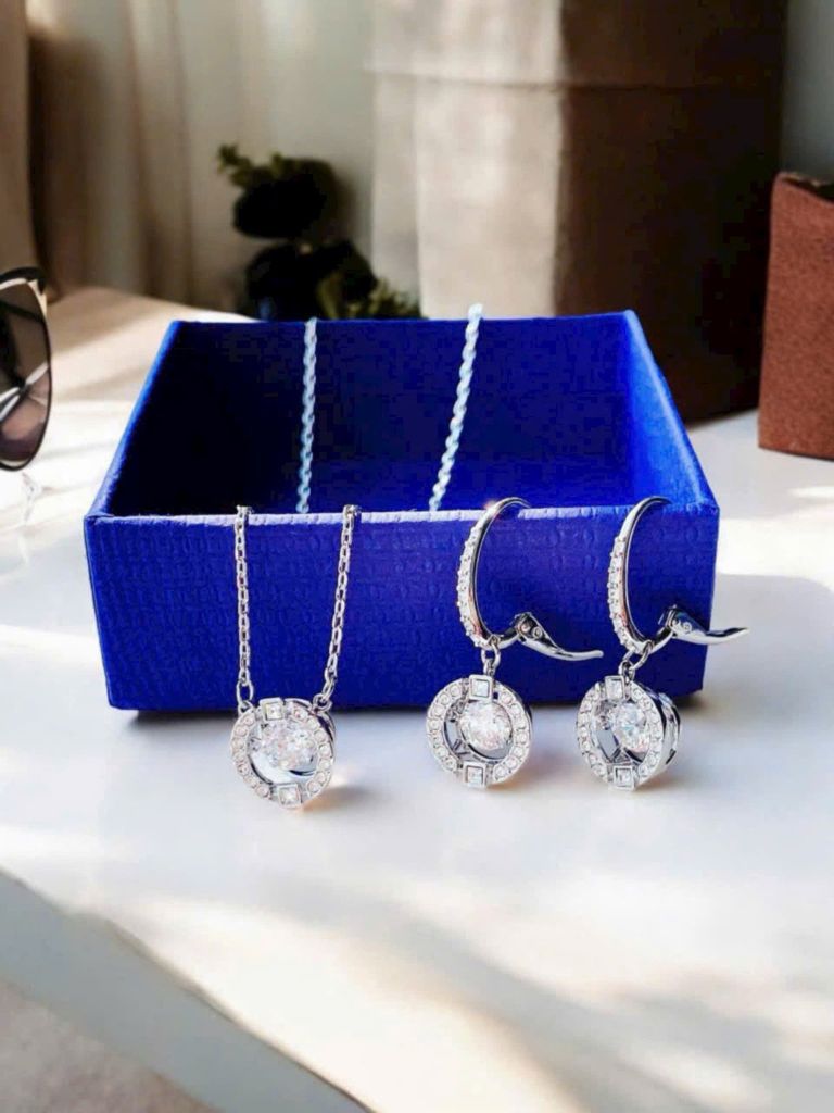 SET HOA TAI VÀ DÂY CHUYỀN SWAROVSKI