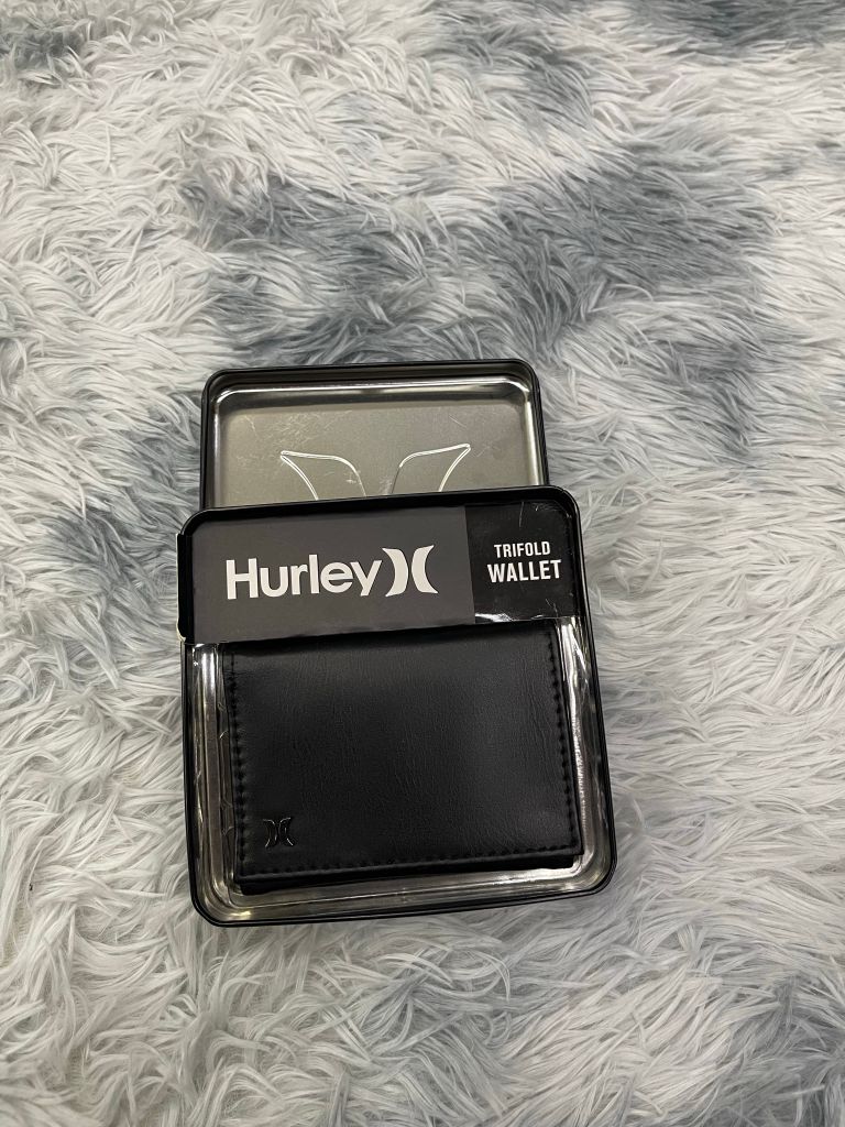 VÍ HURLEY XỊN ĐEN
