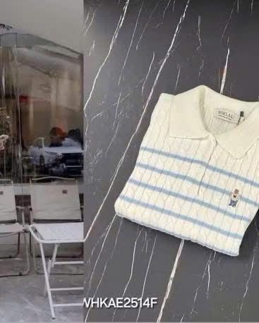 ÁO LEN WHOAU CÓ CỔ SỌC NGANG