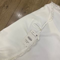 ÁO ZARA TRẮNG PHỐI REN HOA