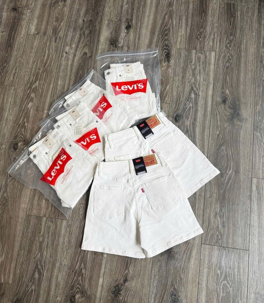 SHORT LEVIS TRẮNG