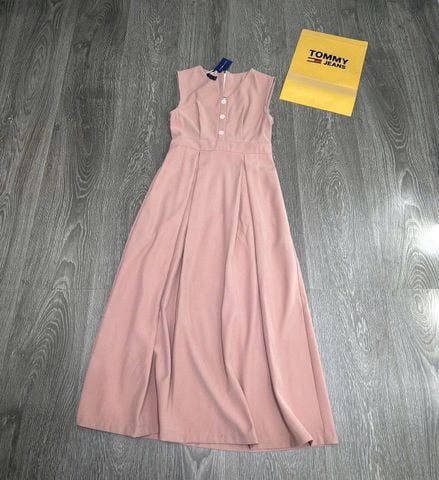 ĐẦM TOMMY HỒNG SÁT NÁCH