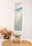  Gương kệ chữ a màu trắng - a mirror shelf white 