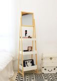  Gương Kệ Trang Điểm - A Case Mirror Shelf 