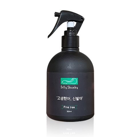  Xịt khử mùi hôi, khử khuẩn giày - Phytoncide thông đỏ - Silly Skunky - 300 ml 