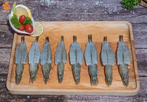 Tôm Thẻ Nguyên Con Xẻ Bướm (350g)