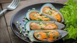 Vẹm Xanh Nửa Mảnh