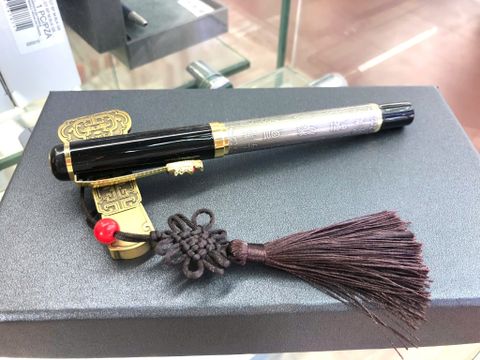 BÚT KÝ CAO CẤP CÓ USB