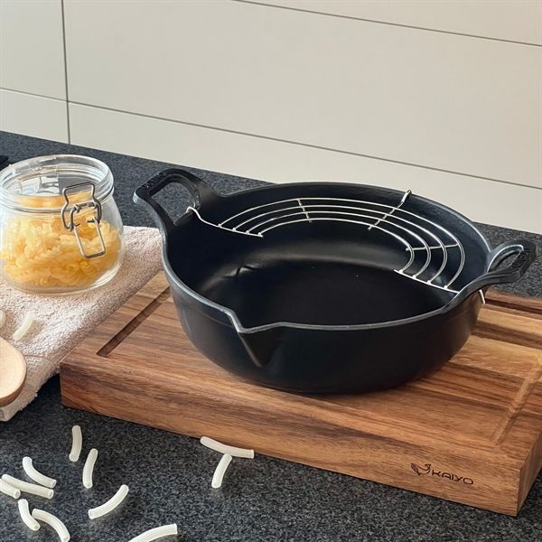 Chảo gang Tempura mỏ chim kèm giá gác.