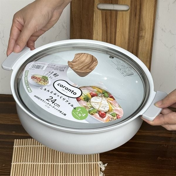 Nồi siêu nhẹ đúc tay Kakusee Nhật Bản