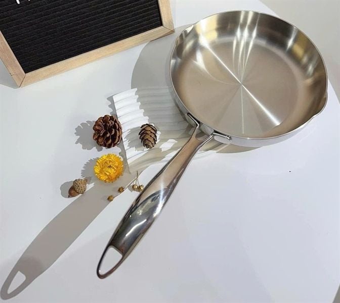 Chảo cạn Chockmen 20cm có 2 miệng rót