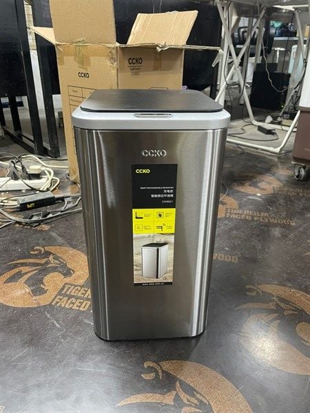 Thùng rác Cảm ứng Ccko