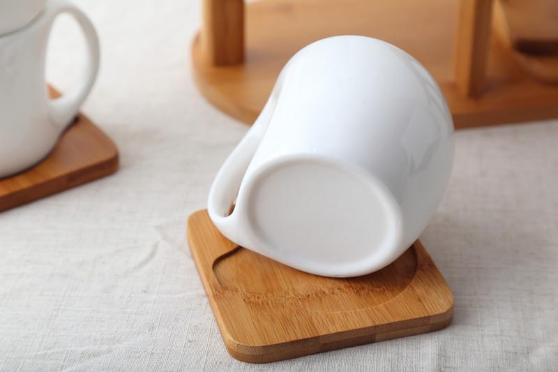 Bình nước sứ kèm 4 ly