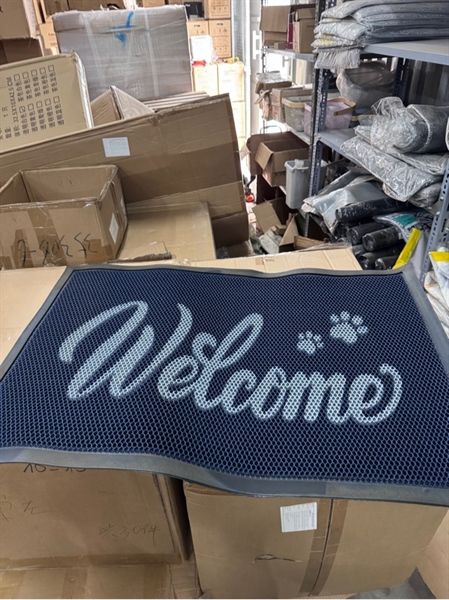 Thảm cọ giầy dép để cửa ra vào